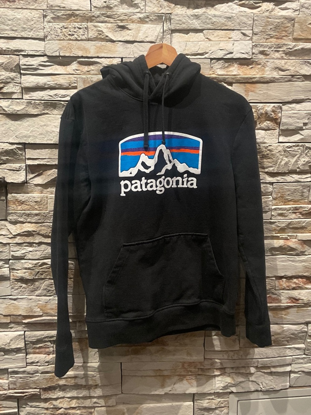 Patagonia Men’s P-6 Logo Uprisal Hoody, Color Black, Size M